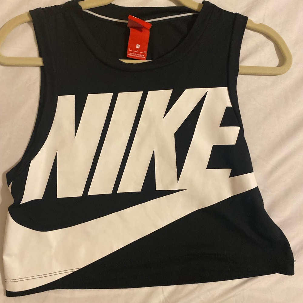 Nike Crop tank